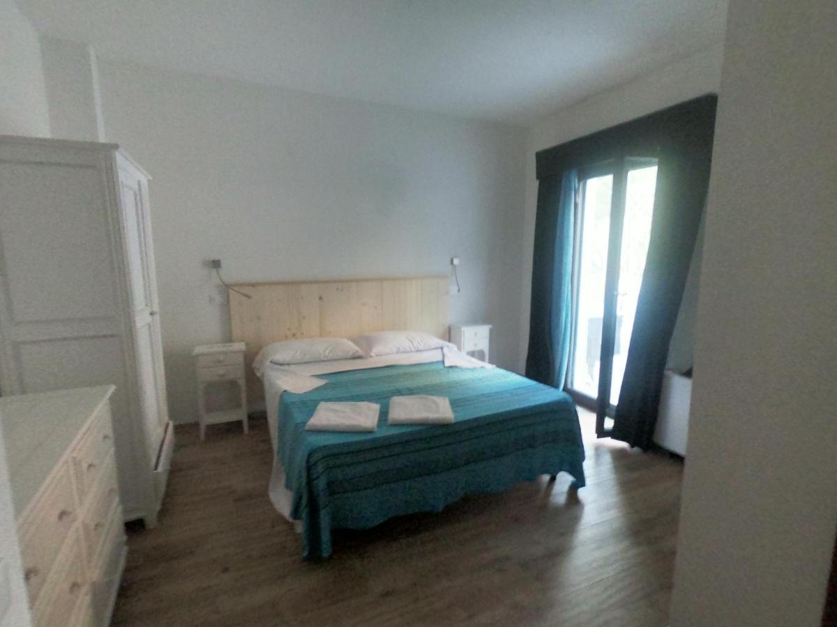 Villa La Conchiglia Rooms Cala Liberotto Eksteriør billede