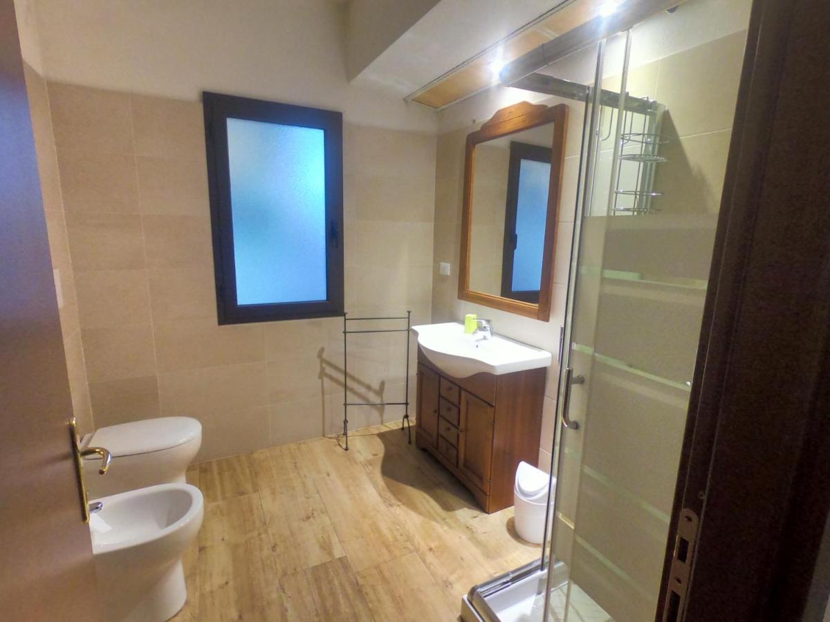 Villa La Conchiglia Rooms Cala Liberotto Eksteriør billede